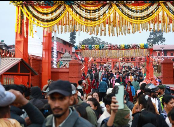  आराध्यदेव शिवको पूजाआराधना गरी महाशिवरात्रि पर्व मनाइँदै