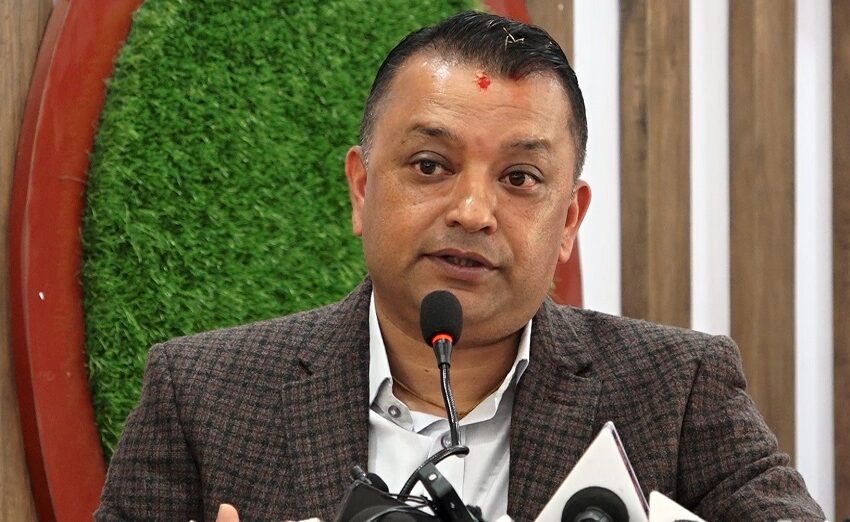  गगन थापाले दिए सभापति पदबाट राजीनामा