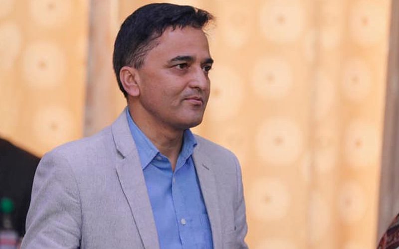  गुटको घेराबाट बाहिर निस्केर खुला बहस गर्न योगेश भट्टराईको आह्वान